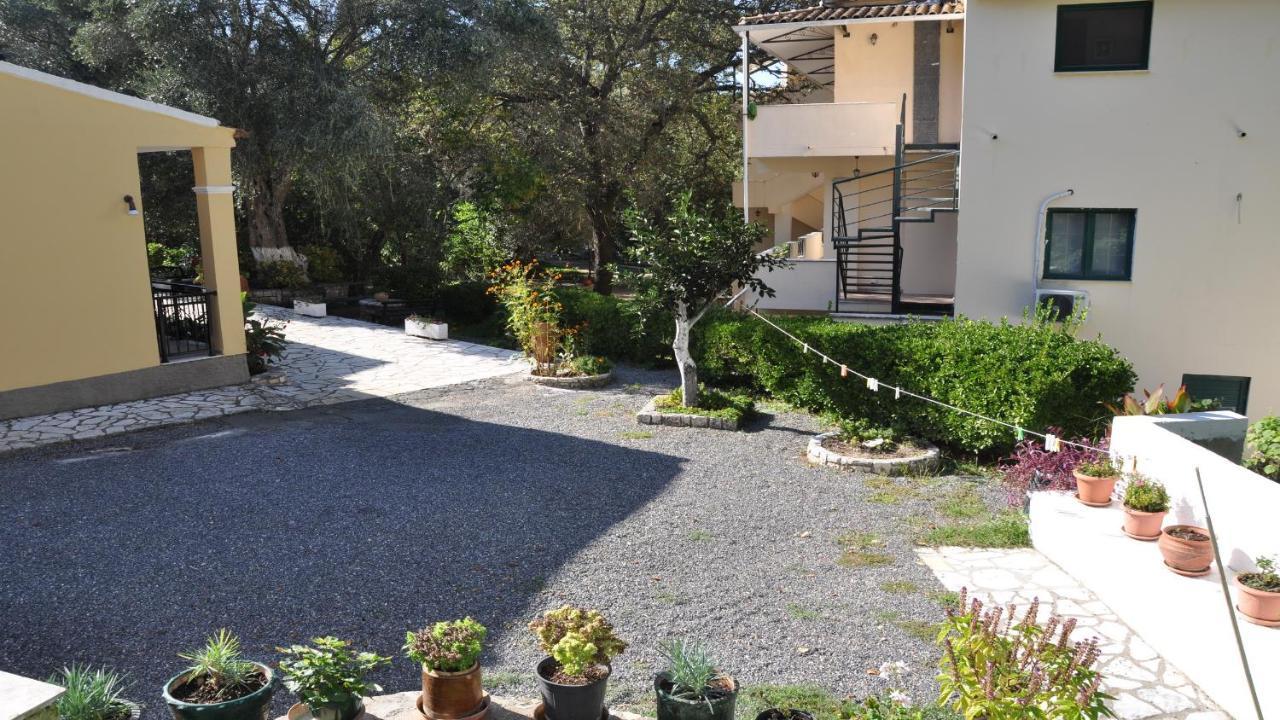 Villa Katerina Apartments Liapades Exterior foto