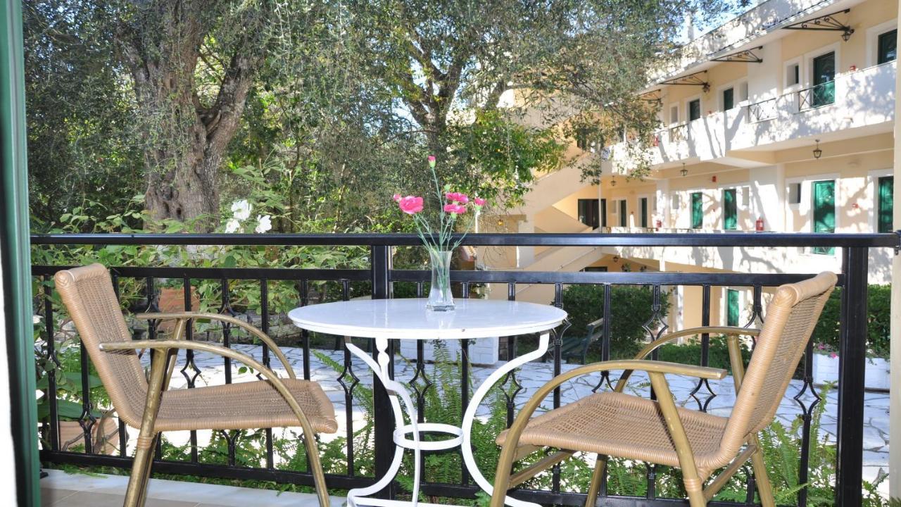 Villa Katerina Apartments Liapades Exterior foto