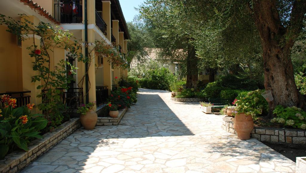 Villa Katerina Apartments Liapades Exterior foto